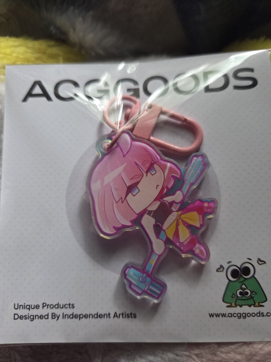 _forevernow's tweet photo. 27. todays daily beat is THIS SICK ASS KEYCHAIN I GOT THANK YOU @Ribbon_0w0 i love my chudlet https://t.co/SaLydHI6TD