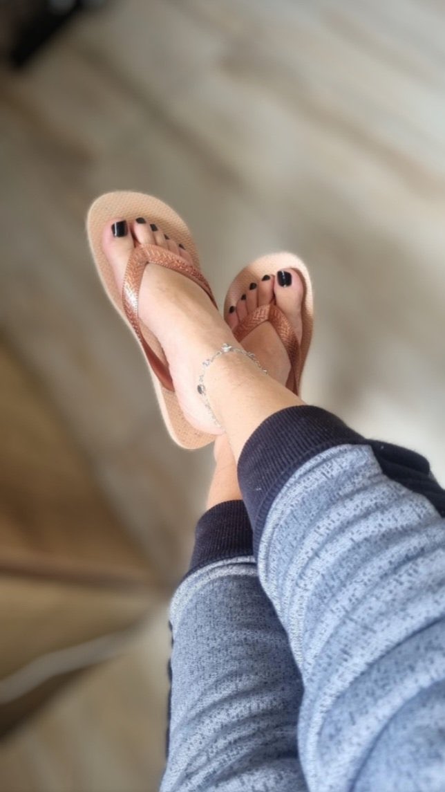 ghostgirlboobs's tweet photo. Hi feet lovers 💕🔗👇🏻 https://t.co/u6CAinRsxD