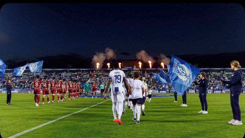 MCFoot237's tweet photo. 📸 Quelques clichés des actions Patrick Soko lors de la défaite de Leganés (0-2) contre Castellón hier, à l’occasion de la 7e journée de championnat. 🦁🇨🇲

Titulaire, l’attaquant camerounais est resté muet avant de cédé sa place à 71e minute de jeu. 

@mc_foot_237 https://t.co/tgqjqtOuBF