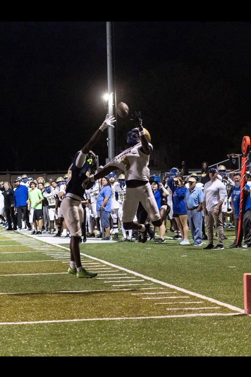 _JayrenDennis_'s tweet photo. SEE BALL, GET BALL!😤

@Norsemen_FB @CoachEA_ 
@CoachSeanKelly  @CoachCrissup 
@JUCOFFrenzy @JuCoFootballACE https://t.co/8hLws2RdCj