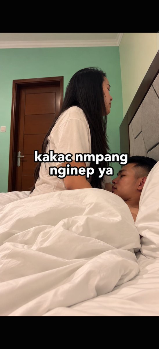 yinerre's tweet photo. Kaka lagi pengen 
https://t.co/iJjlubcvOy https://t.co/LGifLIpb7Z