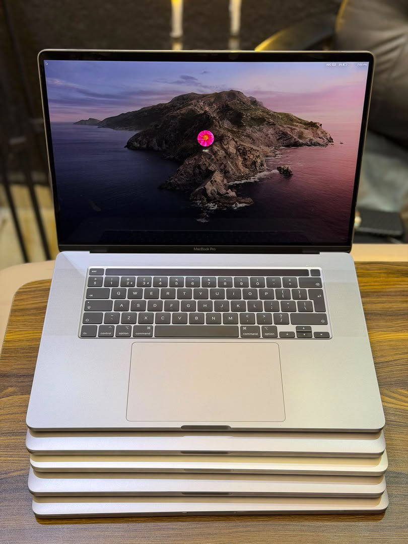 plugcoregadgets's tweet photo. MacBook Pro 2019 16 Inch Intel Core i7 | 16GB 512GB with 4GB Dedicated Graphics | ₦690,000 https://t.co/Qf9CiPhtCz