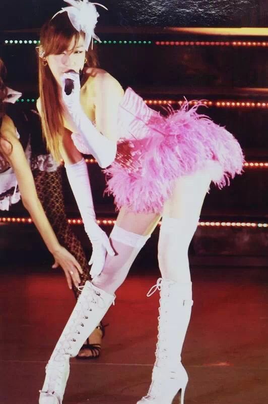 strawbunnybisou's tweet photo. tiffany lady marmalade stage u will always be famous https://t.co/R2Zj40UUeJ
