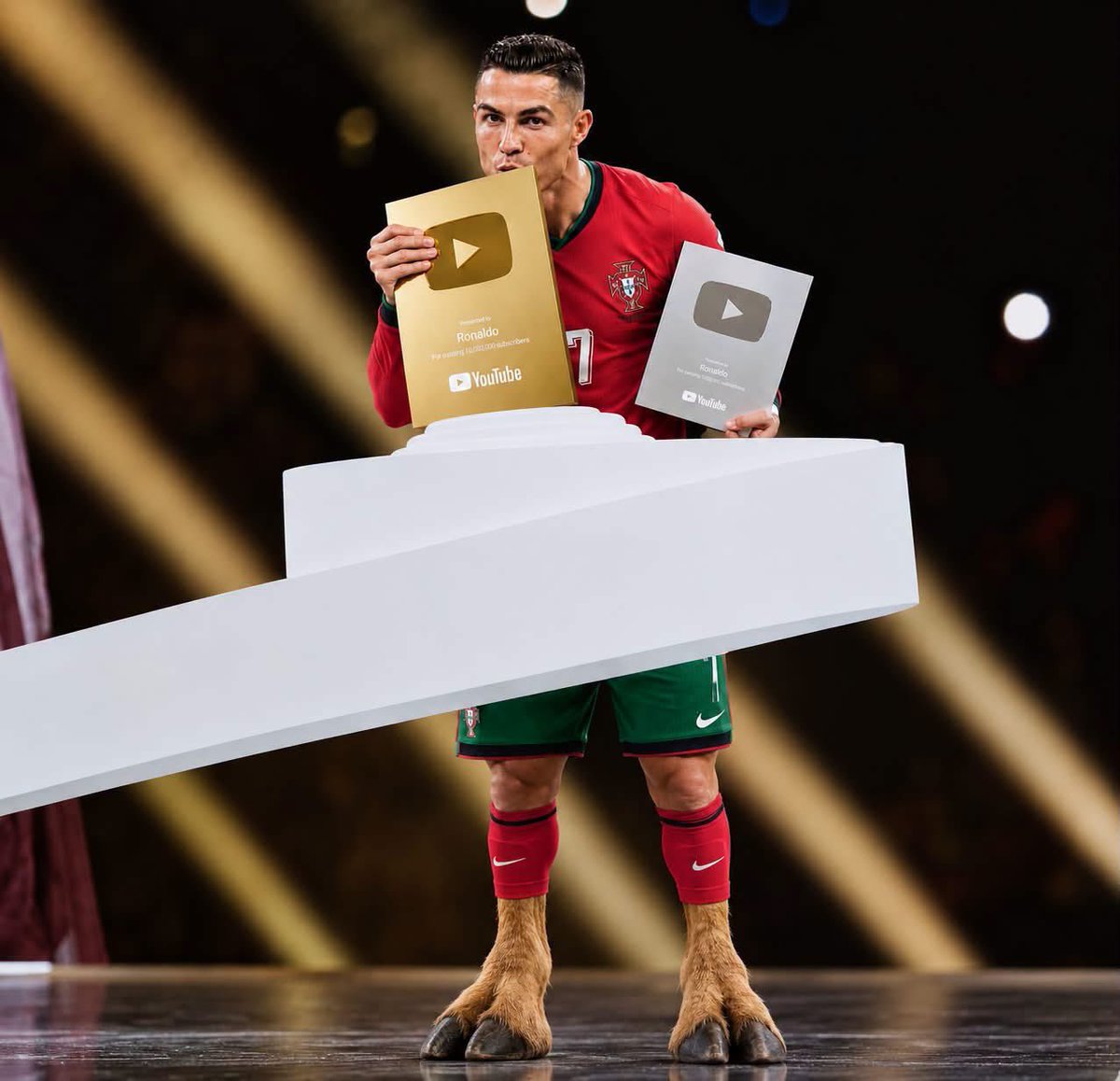 PenaldoTroll's tweet photo. The debate is settled by my idolo 😝😆 https://t.co/c4rDwCvoV9