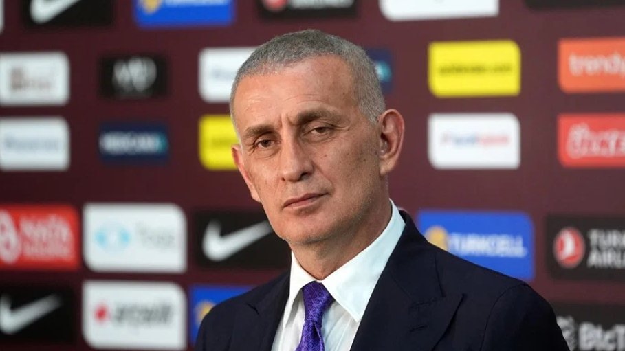 GsGazete's tweet photo. Konu Galatasaray olunca Amerika'dan bile cevap veren adam şimdi susuyor. 

Bir istifa bekliyoruz. https://t.co/xBYLeVWTkO