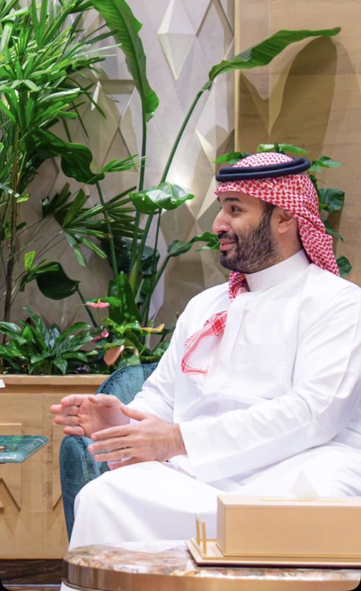 AzizbagBag's tweet photo. سمو سيدي 
#ولي_العهد حفظه الله وأعزه 🤲
يرأس جلسة مجلس الوزراء.
ويستقبل سمو الشيخ منصور بن زايد . https://t.co/1oToAeivmJ