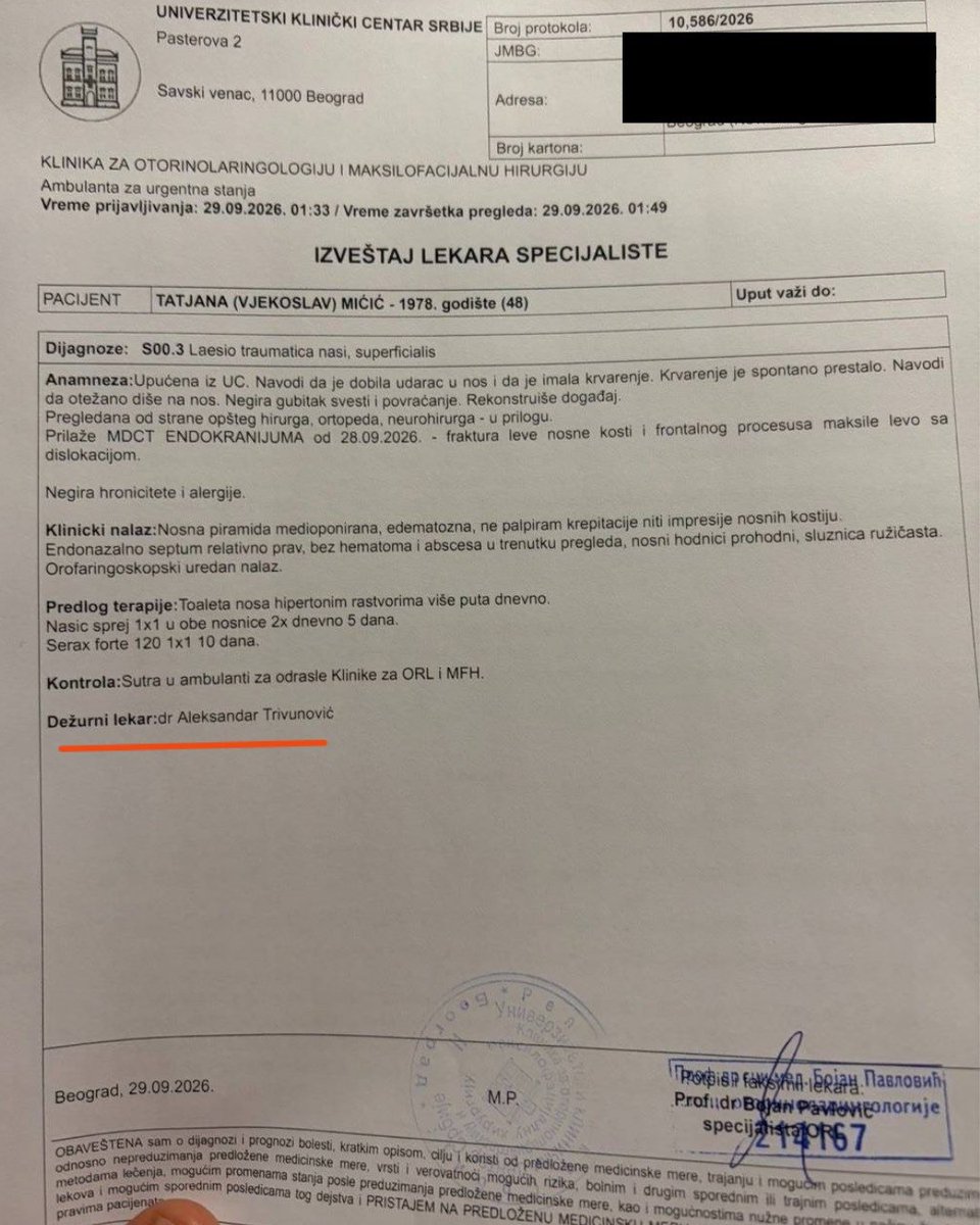 Zeky_Priest's tweet photo. Овај извештај лекара специјалисте који је пласиран у јавност је фалсификован и зато није достављен тужилаштву. 
На клиници за оториноларингологију и максилофацијалну хирургију не постоји доле потписани др Александар Тривуновић.
Постоји др Александар Тривић, а он сигурно не би погрешио своје презиме.
Тужилаштво да испита ко је фалсификовао налаз лекара и са којим циљем.