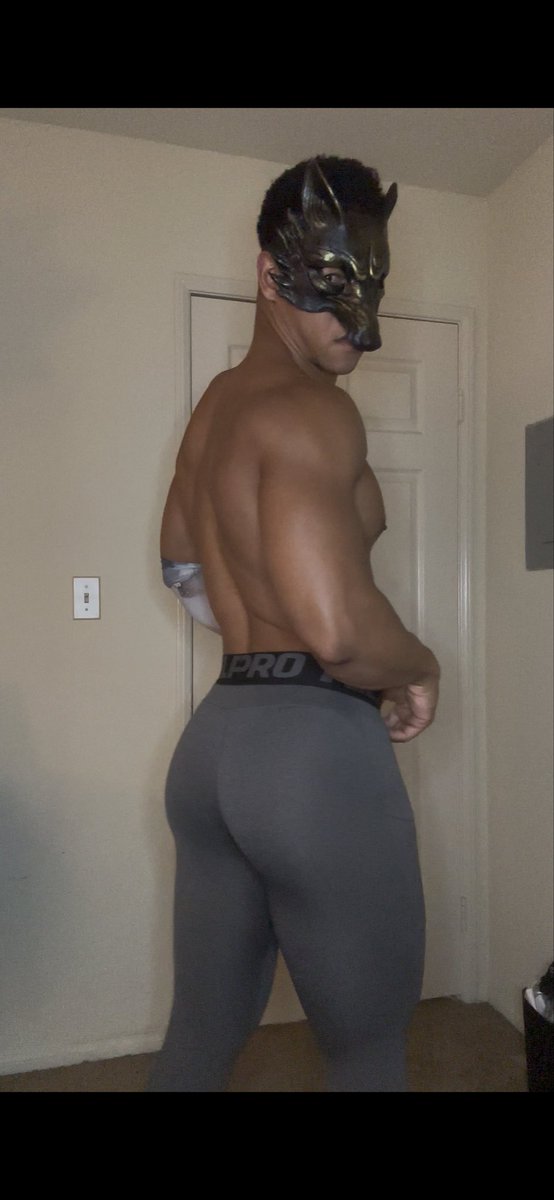 bigbadwolfiee_'s tweet photo. Post workout Wolfië https://t.co/qfEAqGmPdX