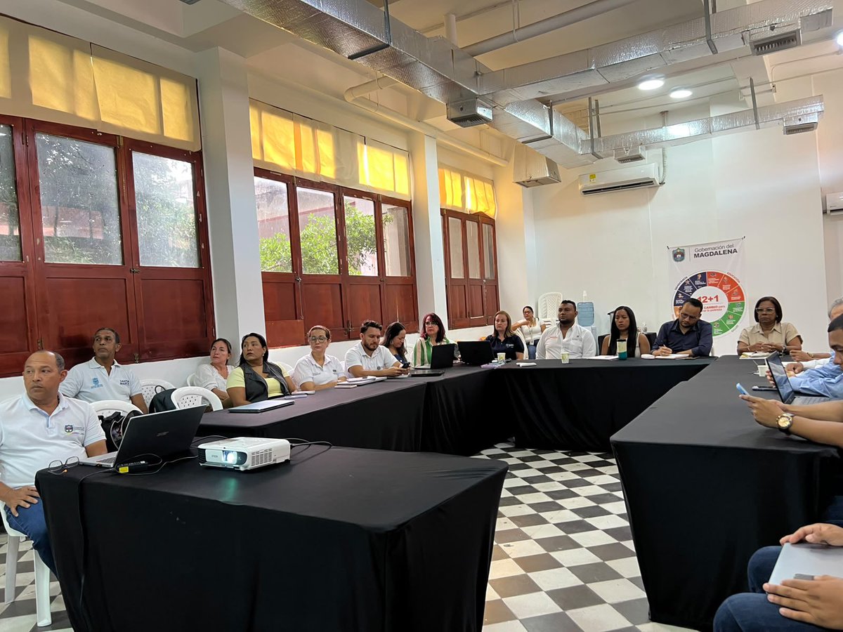MagdalenaGober's tweet photo. La Oficina de Programas de Alimentos (OPA), junto a las secretarías de Salud, Desarrollo Económico y Educación y organizaciones sociales, realizó el segundo encuentro del Comité Departamental de Seguridad Alimentaria y Nutricional. https://t.co/719QCqDIHj