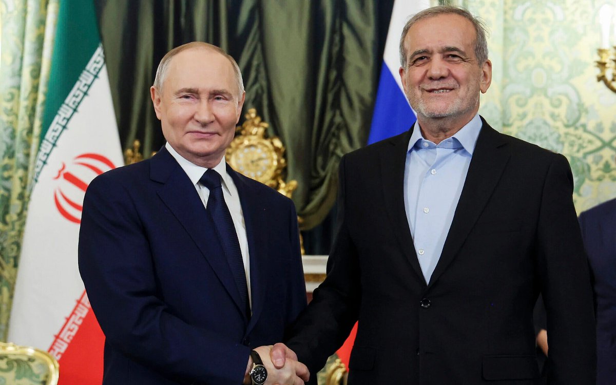 MarioNawfal's tweet photo. 🇷🇺🇮🇷 Russia is publicly warning Iran NOT to abandon the nuclear treaty...

The Kremlin says it doesn't want Tehran to withdraw from the Nuclear Non-Proliferation Treaty, calling the NPT a cornerstone of the global non-proliferation system and urging Iran to remain a “responsible” member.

The warning comes as Iran’s parliament considers an urgent proposal to withdraw from the treaty, with pressure to leave growing among Iranian lawmakers and former officials.

That puts Moscow in an unusual position: publicly urging one of its closest partners not to take a major step toward nuclear escalation.

Source: Anadolu Ajansı / Writer: Samuel