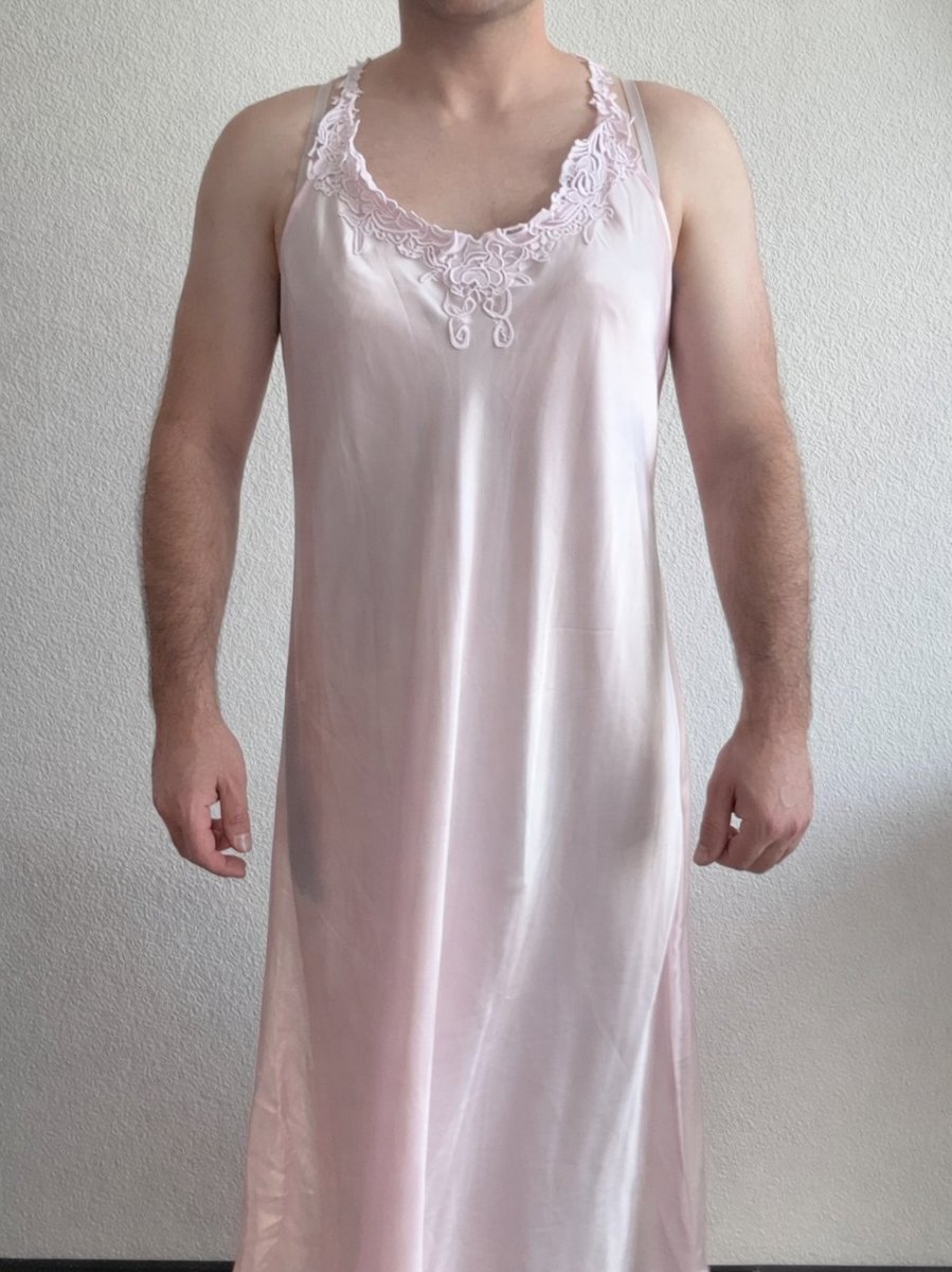 Thesinfulsatin's tweet photo. Ripping another satin nightgown #satin #ripping
Before After https://t.co/9GXdxtvetb