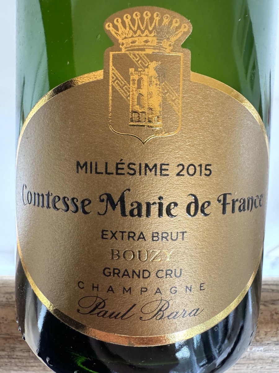 Champagne__Club's tweet photo. https://t.co/d9LFG1gxH0
Champagne Paul Bara Comtesse Marie de France Millésime Extra Brut 2015

Please find tasting notes and info on https://t.co/d9LFG1gxH0 or the app Champagne Club. https://t.co/OzVr4SokZd
