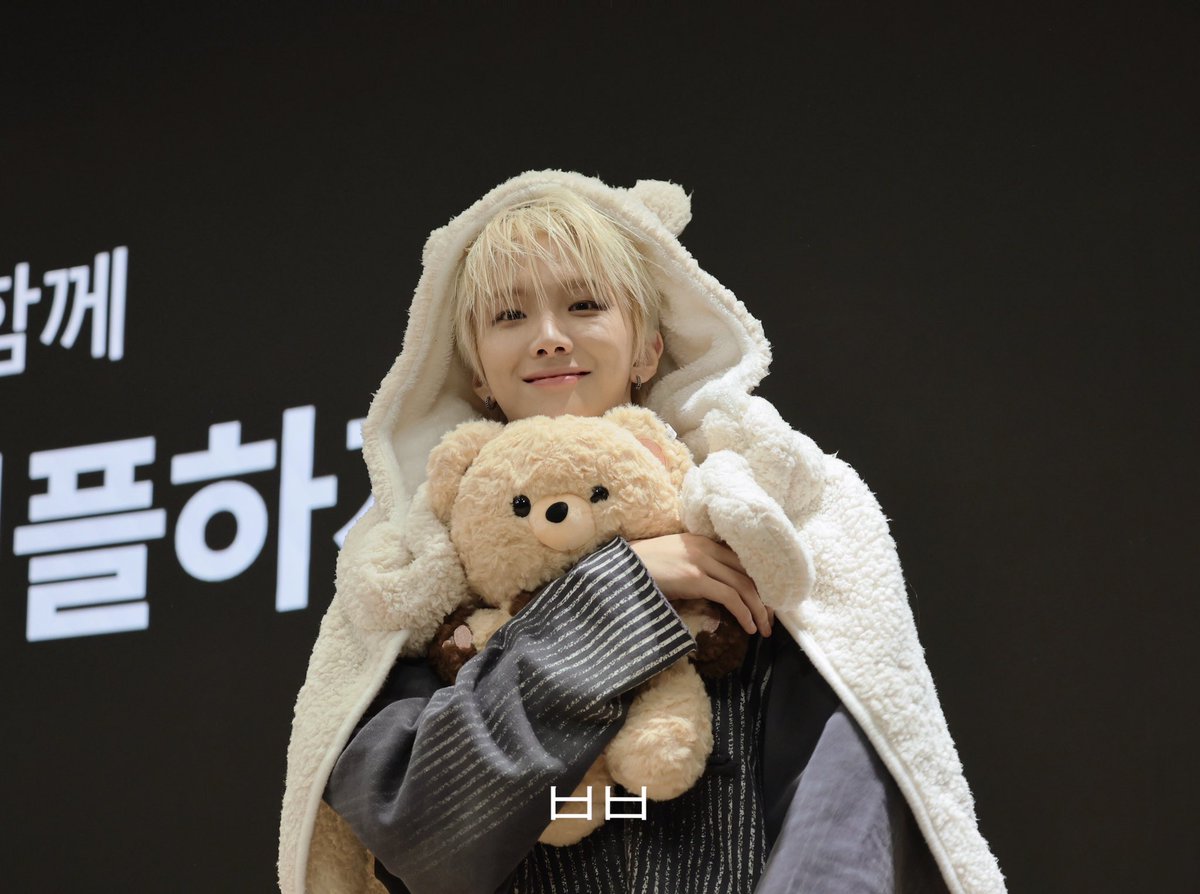 Ilovebuhit's tweet photo. 260929 유플팬싸 #운학 #WOONHAK 

운곰₍ᵔ•⍛•ᵔ₎ https://t.co/zFunmH2jlh