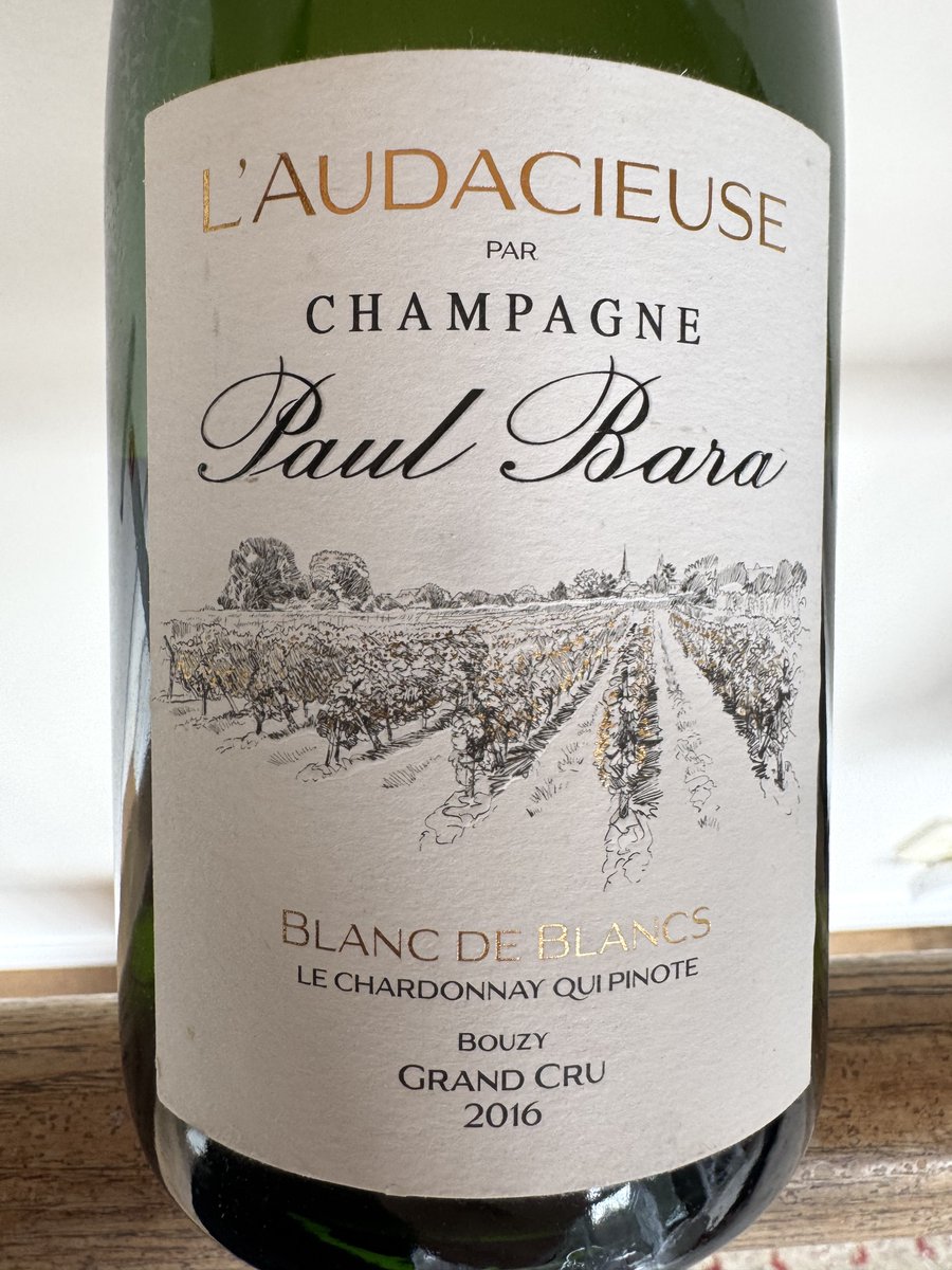 Champagne__Club's tweet photo. https://t.co/d9LFG1h5wy
Champagne Paul Bara L'Audacieuse Blanc de Blancs Extra Brut 2016

Please find tasting notes and info on https://t.co/d9LFG1h5wy or the app Champagne Club. https://t.co/hkTHS4fQk3