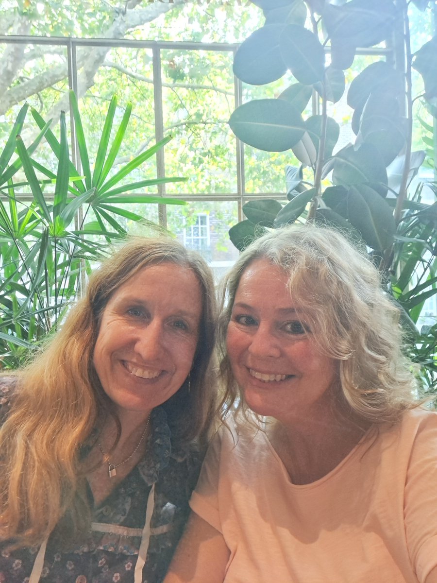 AuthorTracyRees's tweet photo. A most enjoyable lunch today with lovely @LindaWilgus1 and a long overdue catchup. We went to Bloomsbury for a suitably literary, leafy setting. Good to talk books, publishing, life and love #authorlife #books #friends #publishing https://t.co/ilEZVztWqO