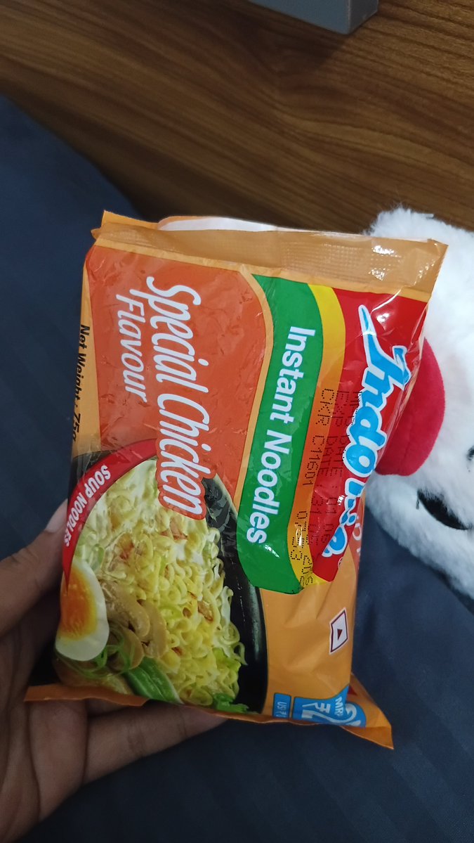 linadelreyyy__'s tweet photo. 2 kata lucu: gadoin indomie https://t.co/uI6EpelsiN