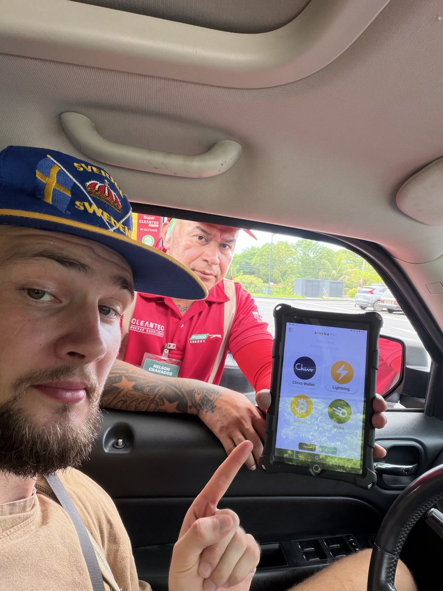 zackdorseyx's tweet photo. Good Morning El Salvador! 🇸🇻 

Filling up the tank on the @BitTaskerdotcom Deploymachine with bitcoin juice.. ⛽️🚌⚡️

@PierreValiente1 did a good job pimping it up as you see. 🔥

Feels perrrty cool to transmute crystallized digital energy to Mad Max sputter engine juices! 🔋🛢️

Self-sovereignty baby. And on another note—it’s time to end the war in Iran. And Ukraine! 🕊️

Drill baby drill.. 🌱