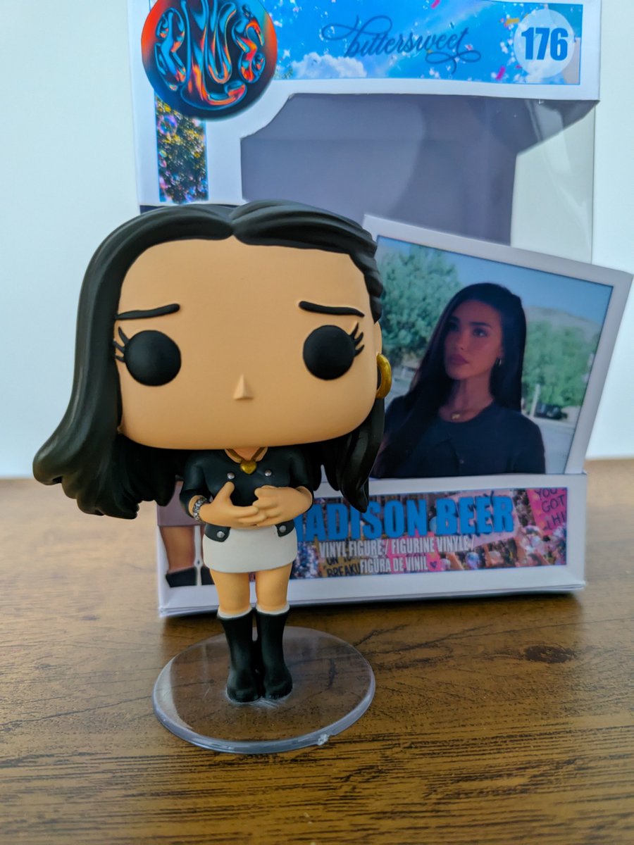 childzpiay's tweet photo. apaixonada no meu novo Funko da Madison, que coisa lindaa https://t.co/gLc5JAUrAw