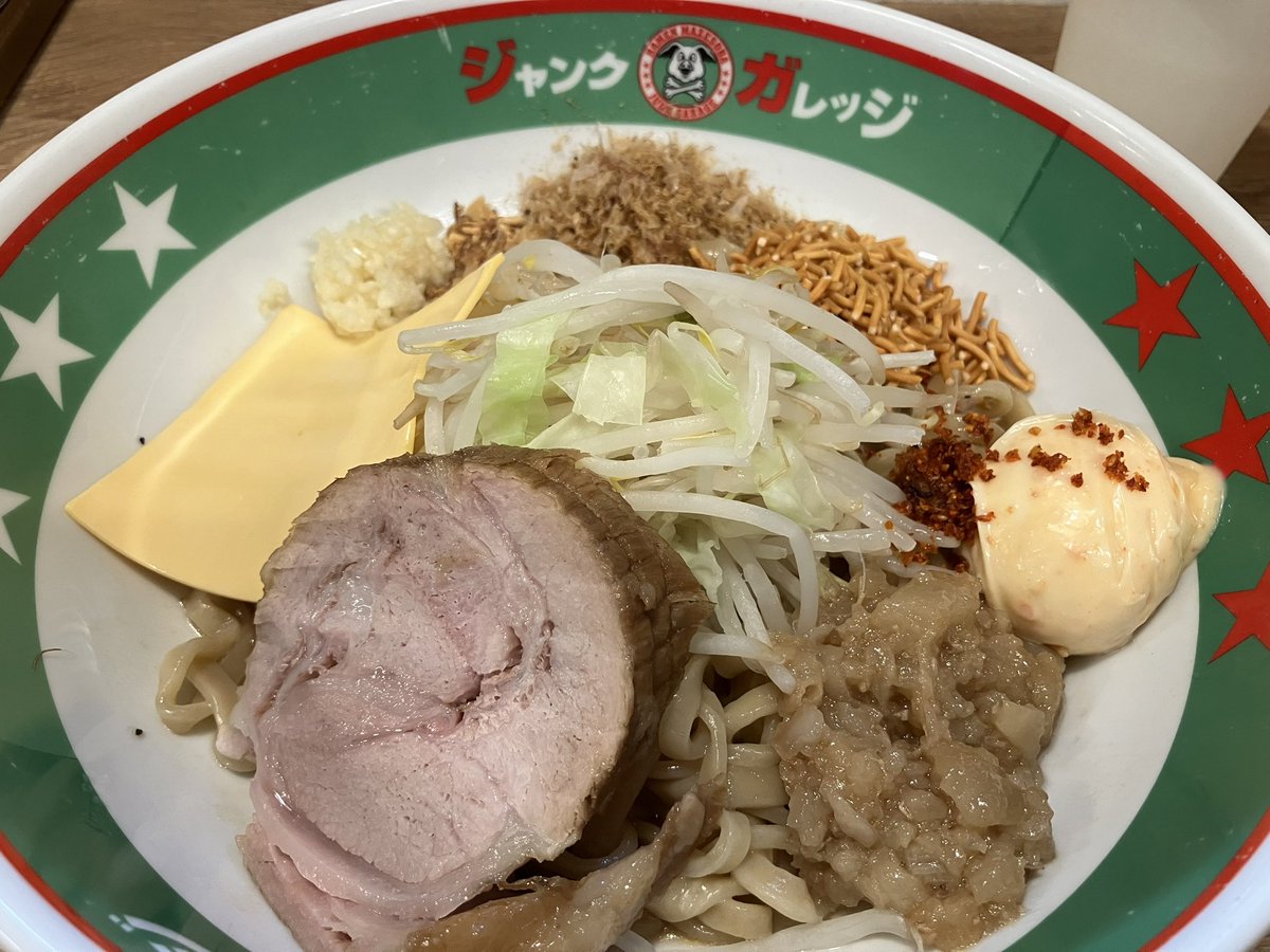 churulu3's tweet photo. 飯サは麻婆豆腐
サ飯はもちろんジャンクガレッジ😋 https://t.co/4vsgaDHD88