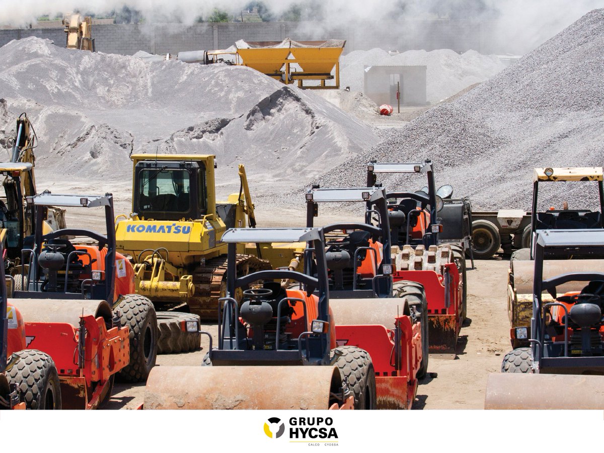 GrupoHycsa's tweet photo. En @GrupoHYCSA, contamos con maquinaria y equipo especializado que fortalece nuestra capacidad de ejecución y nos permite responder con eficiencia a los retos de cada proyecto.

#ConstruyendoRetos
#GrupoHYCSA
#CALCO
#CYDSSA https://t.co/CLZjEiBDQ0