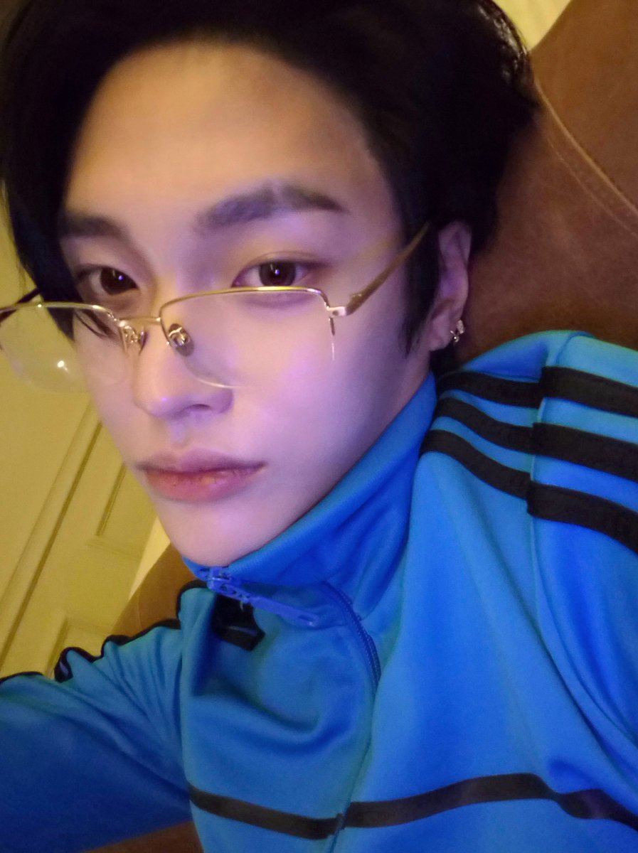 binnanomy's tweet photo. 아으보고싶어ㅡㅜ https://t.co/U5f1wySwhg