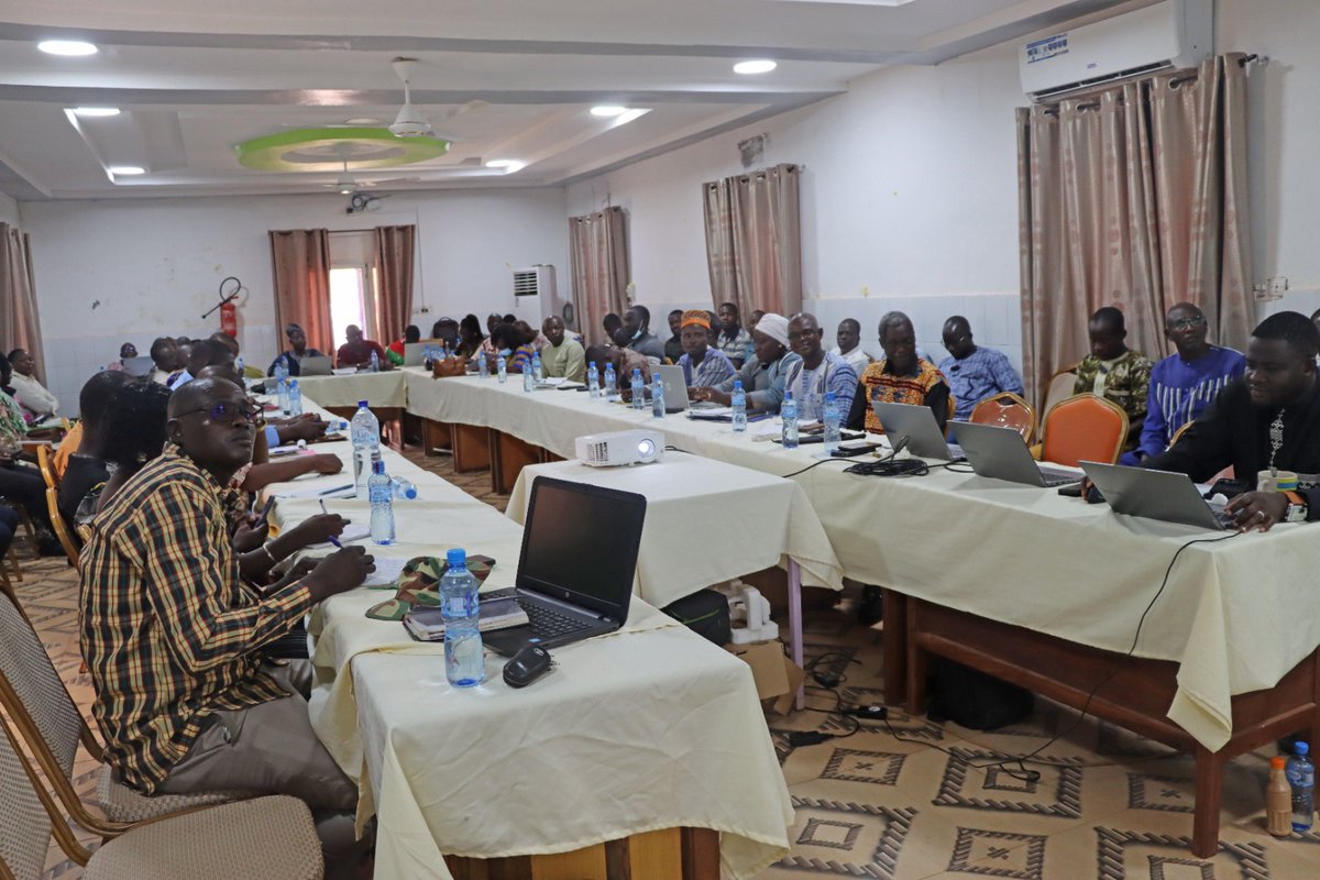 ProgrammeResi2P's tweet photo. RESI-2P: Over CFAF 1.8 billion invested in 2026 to strengthen smallholder farmers’ resilience in Nando. Read more: https://t.co/m02lSSO2vO https://t.co/jwemeZS9SR