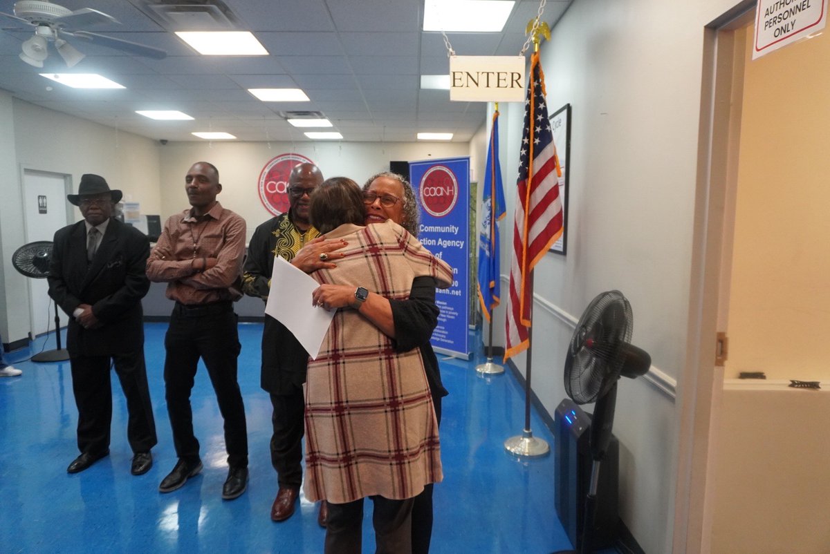 rosadelauro's tweet photo. As we head into colder months, families across CT will face higher costs to heat their homes – up to 31.3% higher for home heating oil.

Families cannot afford this. We must put an end to this war of choice &amp; continue to support energy assistance programs that help families. https://t.co/kEzIlu7Jg7