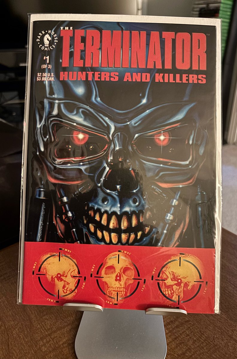 CanaDaBear1701's tweet photo. In 1992 Dark horse had the license to do Terminator comics. This 3 issue mini-series is Terminator: Hunters and Killers
Writers: Toren Smith, Adam Warren, and Chris Warner
Penciller: Bill Jaaska
Inker: Dan Panosian
Colorist: Joe Rosas
Cover Artist: John Taylor Dismukes
#MyComics https://t.co/y6tBH256Wx