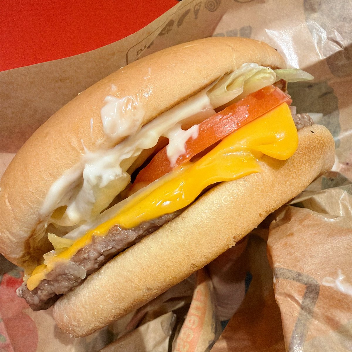 SaKuRa_3nn's tweet photo. 🍔 https://t.co/K0P39m0CAS