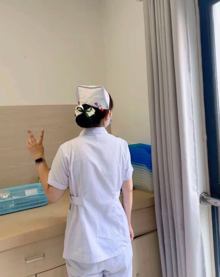 djv_5's tweet photo. たまに職場のトイレで我慢できなくなっていじっちゃう��やめたい https://t.co/5G4DkHHeXJ