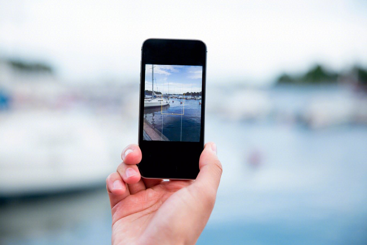 NonaRushaja's tweet photo. Para quienes empiezan en la fotografía: empieza con tu teléfono! Experimenta con la luz natural, recorta malas partes y practica cada día. No necesitas una cámara profesional para crear fotos geniales. https://t.co/NdVGLdk5il