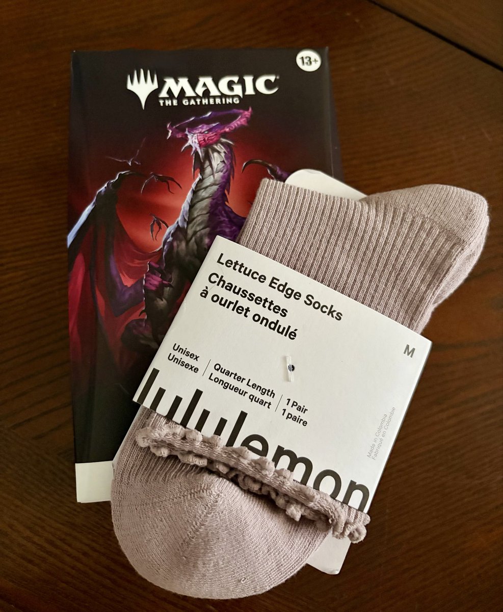 Lark_Stars's tweet photo. It’s the silly little things from a sub that matter 🥹 new lulu socks and a dragon commander deck <3

Findom findomme finsub https://t.co/DDoCADyOju