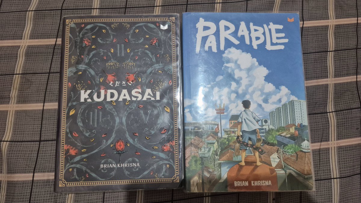 nutrizeel's tweet photo. izin #wts #wtb #preloved #zonauang 
mwjual buku novel lama ak, yg mau tanya² n minus²ny bs dm/rep yahh

🏷️tentang kamu : 65k
🏷️turning page : 70k
🏷️luka cita : 62k
🏷️bintang : 50k
🏷️atomic habits : 60k
🏷️janji : 60k
🏷️hujan : 56k
🏷️ matahari : 50k
🏷️kudasai : 72k
🏷️parable: 75k https://t.co/KBAAK1J8y8