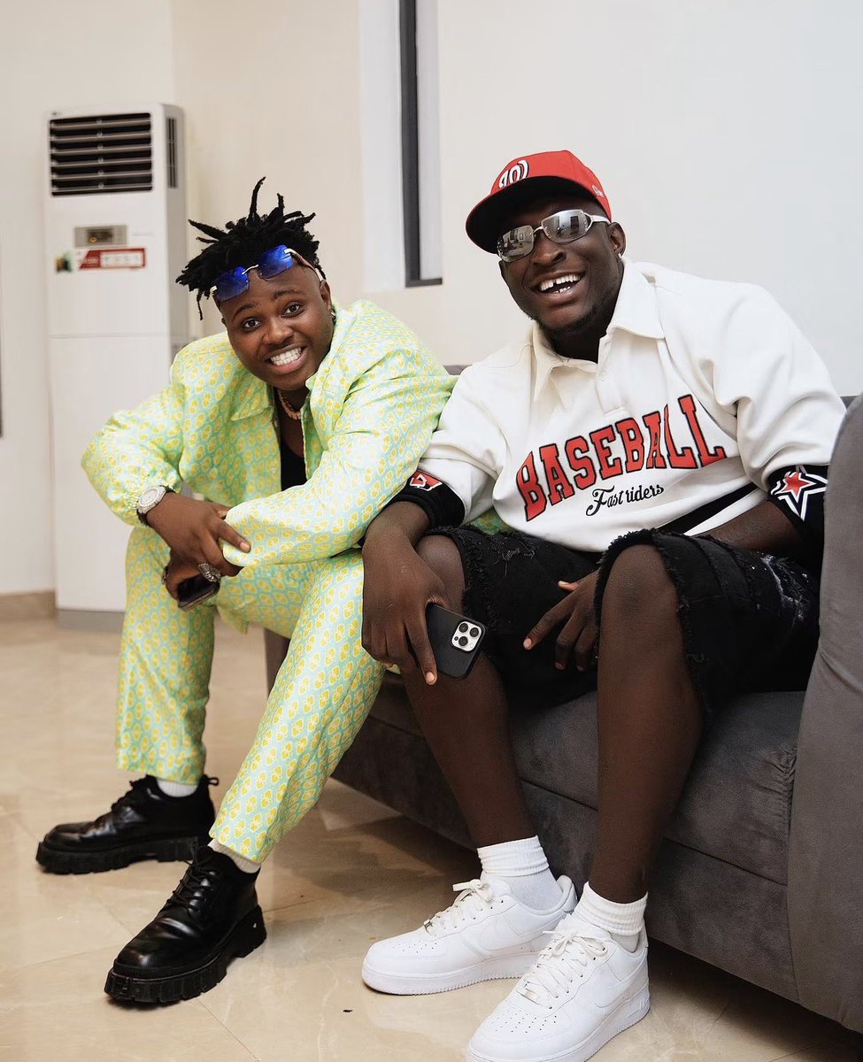 TigaBerri's tweet photo. Happy birthday blood @carterefe__ ❤️🎉🎊🎂🥳☺️☺️.  Long life &amp; prosperity 🎉❤️.  Today go too hot ☺️😅💰💰💸💵 https://t.co/vIf6vC8oIa