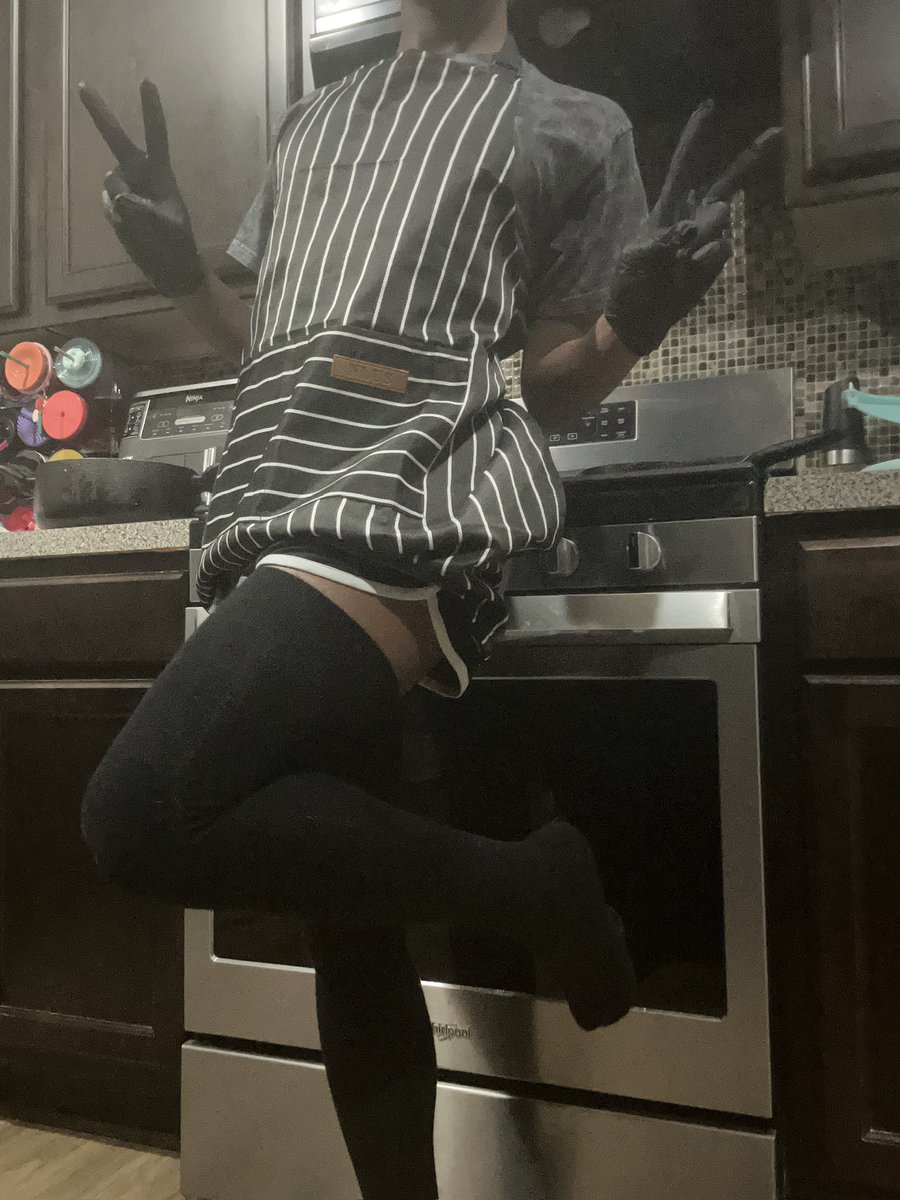 AcediaV2's tweet photo. A baking femboy and the 9 anime that started it all :3 https://t.co/3o3W0QgeEY