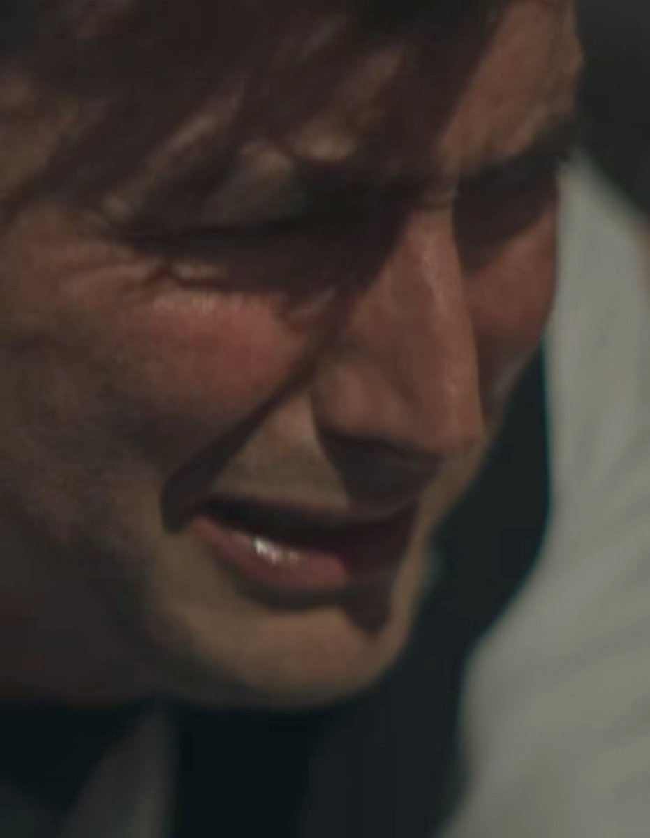 Vinc3ntCarus0's tweet photo. "Your wife died in my arms... broken by your games". https://t.co/hZGxUnFdtg