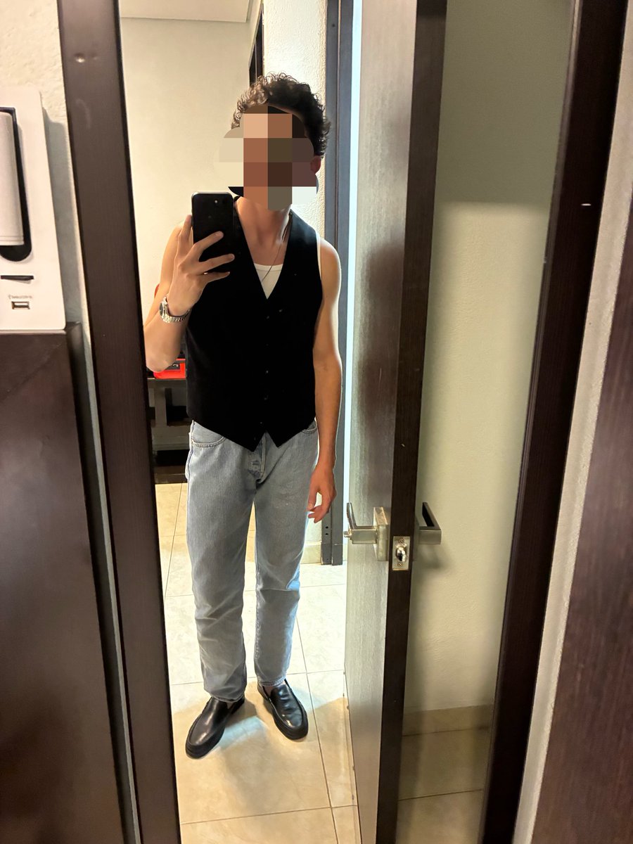 sumisoseductor's tweet photo. Tocó hacer travesuras este fin en CDMX. 😈🔥 https://t.co/33rwc2pzvD