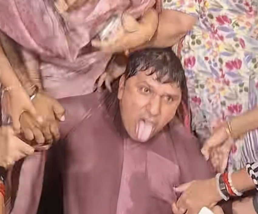 jaimoolnarayan's tweet photo. @TajinderBagga देख लो😂 https://t.co/Rov3tjX2FS