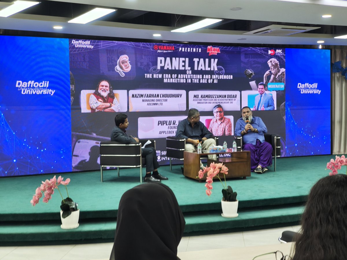TheByline24's tweet photo. 🔗The second day of Media Buzz begins with an exceptional panel talk.
With honourable guests Nazim Farhan Choudhury and Piplu R. khan

#mediabuzz #Jmc #Daffodil
#jmconlinemojo #MoJoJamil https://t.co/6UJVAIQB9Z