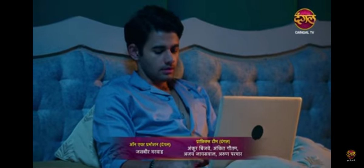 Anchal_sharma01's tweet photo. Dhoond toh rahe hain humaare Raja Saa Rimjhim ko 😌🤚Faraq bas itnaa h ki Raja saa kaa work from Home chal rahaa h🥱🥱✌️🕺🕺🕺
#rimjhim https://t.co/DekSxFQx1E
