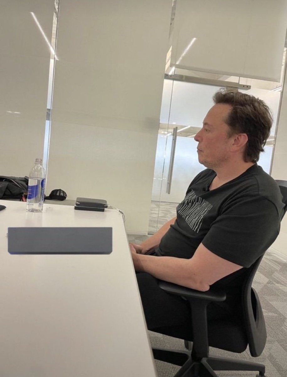 CEOSPACEXp8wva's tweet photo. NO JUDGMENT:
Do you talk to yourself when you're alone? 😂

A. Yes 
B. No

My telegram link👇

https://t.co/w1n7rl1LgY https://t.co/pNyLXtI15U