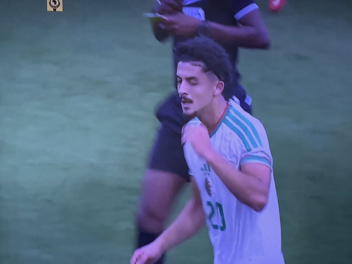 paspsable's tweet photo. 31’ Premier but en sélection pour Belloumi 🤩 2-1 #BURALG https://t.co/5pdM8TlXtG