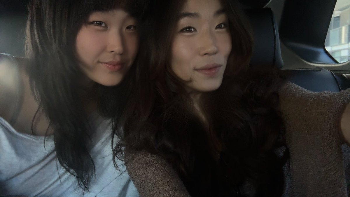 cryforkiyo's tweet photo. u like when sisters rob u ? 💀 https://t.co/9OXsHqAxf0