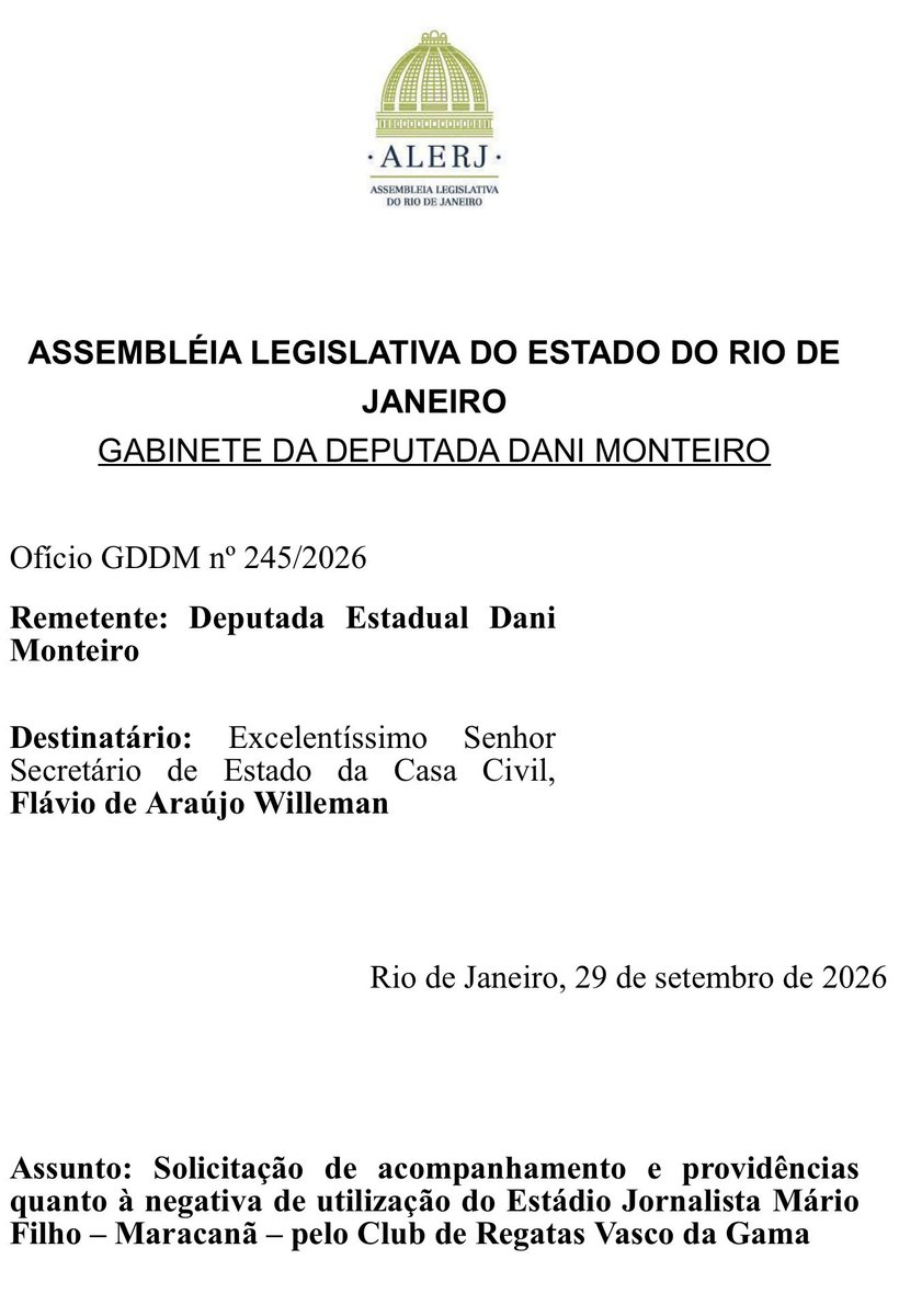 pedrosa's tweet photo. ⚠️ Deputada a estadual Dani Monteiro cobra explicações ao Consórcio e à Casa Civil após mais um veto ao Vasco no Maracanã 

A deputada estadual Dani Monteiro (PSOL) encaminhou nesta terça-feira (29) um ofício ao Consórcio Maracanã cobrando a revisão da decisão que negou ao Vasco o direito de disputar no estádio a partida contra o Boca Juniors, pela semifinal da Copa Sul-Americana. A Secretaria de Estado de Casa Civil também foi oficiada pelo mandato parlamentar, segundo apurou o #CanaldoPedrosa. 

Entre as justificativas apresentadas pelo consórcio estão as condições do gramado, o calendário de jogos e até os efeitos do fenômeno El Niño. No ofício, Dani Monteiro questionou os argumentos. 

“O Maracanã é um equipamento público e não pode ser administrado como se tivesse dono, estamos falando de uma concessão. É preciso explicar por que o gramado serve para uma partida da NFL, para grandes eventos e para diferentes programações, mas, quando chega a vez do Vasco enquanto mandante, surgem todos os tipos de justificativa para impedir o uso do estádio”, afirmou.

Ainda no documento, a deputada solicita os estudos técnicos, laudos agronômicos e pareceres que fundamentaram a negativa, além dos critérios utilizados pelo Consórcio Maracanã para autorizar ou recusar partidas e eventos. O ofício também cobra tratamento isonômico entre os clubes que utilizam ou solicitam o estádio.

“Não estamos falando sobre qualquer clube de várzea, mas de um dos maiores do Brasil, jogando três dos maiores campeonatos do continente. O Vasco tem uma história que se confunde com a democratização do futebol e com a luta contra o racismo. A gigante torcida vascaína também é parte da história do Maracanã; não à toa existe a estátua do Bellini ali. Se existe um critério técnico, que ele seja público, transparente e aplicado igualmente a todos, inclusive aos times do consórcio. O que não pode existir é uma regra para cada clube”, completou Dani Monteiro.