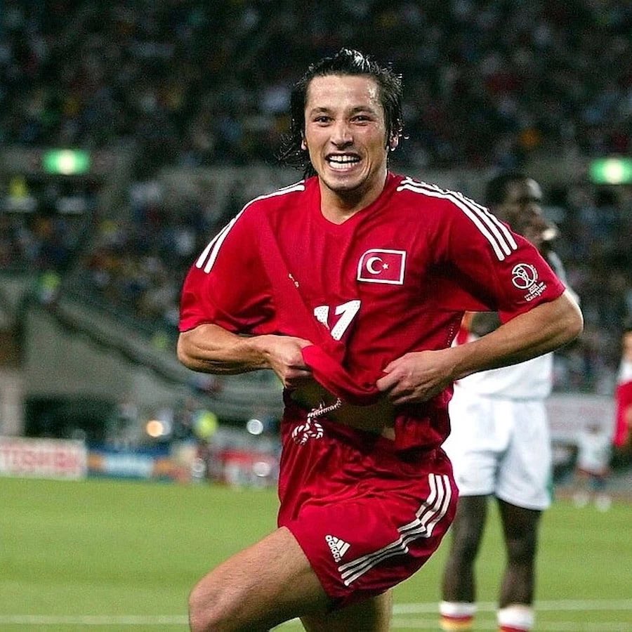 foootballo's tweet photo. 🚨 Türk futbolunun kaybolan itibarını yeniden kazanması için tepeden tırnağa temizlik gerekmektedir.
Adaletin olmadığı yerde başarı olmaz.

Araştırın, cezalandırın ve yeniden inşa edin..

#TürkFutboluTemizlensin https://t.co/DDKv1P6DYS