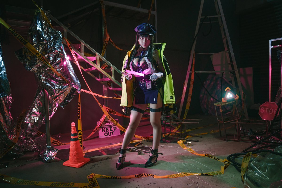an_ncos's tweet photo. D: Killer Wife 「Secret Police」
#NIKKEcosplay https://t.co/tSr7iKbHbC