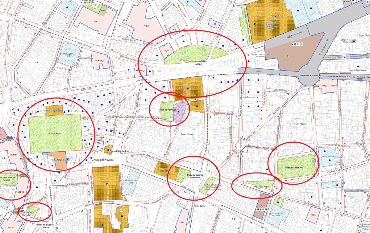 giraldeo's tweet photo. La verdad es que es fuerte que en el Plan General de Madrid, en 2026, la plaza Mayor, buena parte de la Puerta del Sol, la plaza de Santa Ana y otras muchas estén calificadas como "zona verde".

En serio, miradlo. Como para fiarse del "Madrid tiene tantos m2 de zonas verdes". 😅 https://t.co/4gchvYHA6w