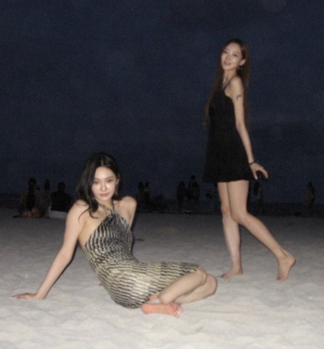 chaenglovesus's tweet photo. NINGSELLE WHAT THE FUCK https://t.co/jC4PuhhhxY