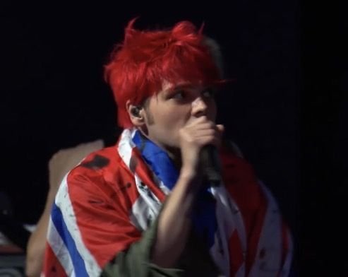caseopencshut's tweet photo. happy birthday hesitant alien as celebration here are my favorite hesitant alien gee era pictures https://t.co/DgoB6OHyPS