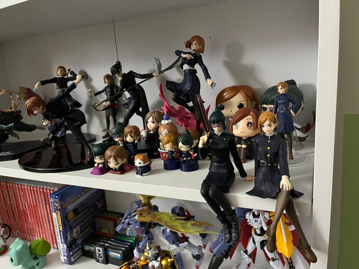mascmaki's tweet photo. I dusted the nobamaki collection https://t.co/ovucZFjSov